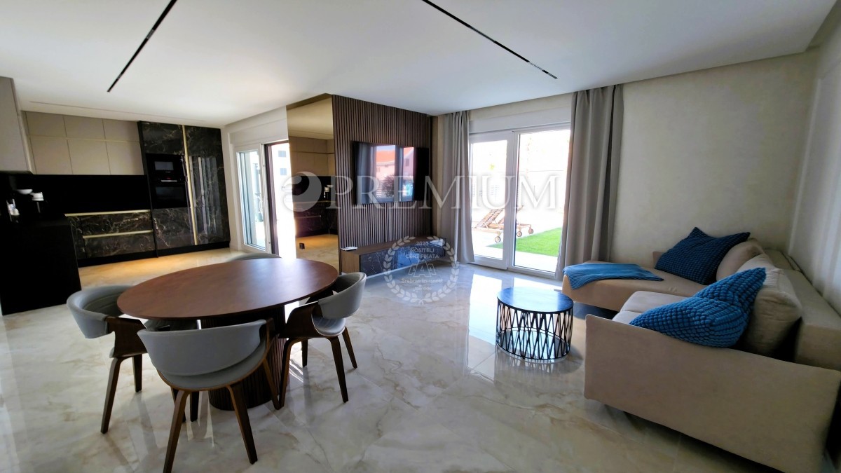 Malinska, luksuzen nov apartma z bazenom in vrtom!