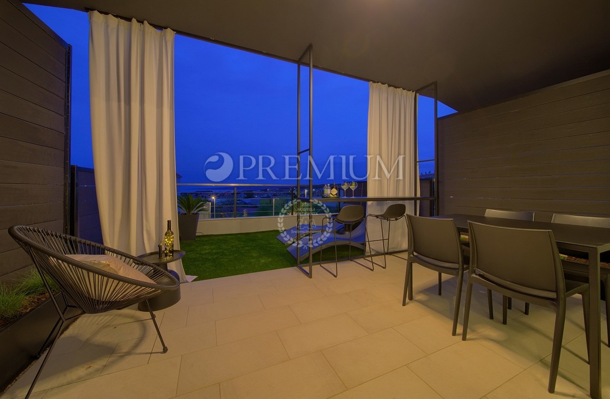 Krk, moderen apartma v pritličju z razgledom na morje!