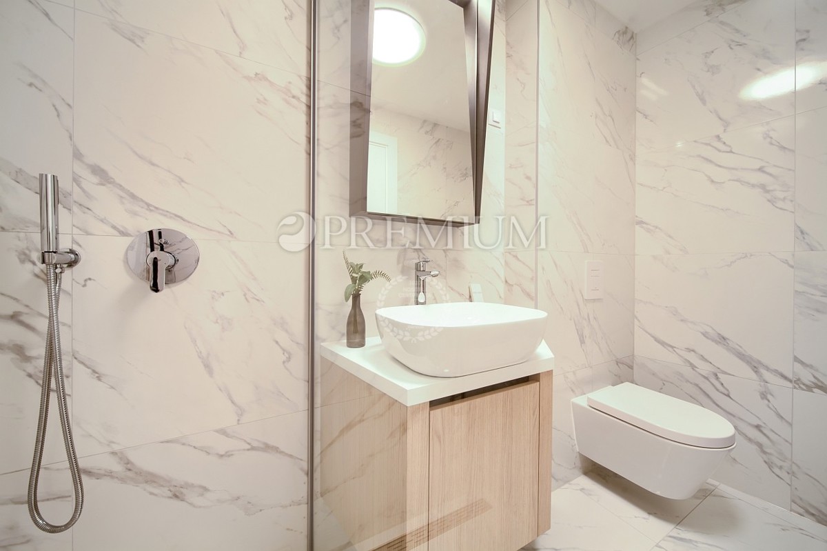 Krk, moderen apartma v pritličju z razgledom na morje!