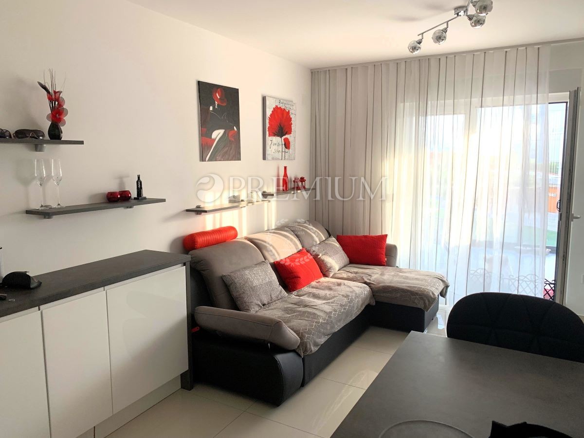 Malinska – apartma z dvema enotama in vrtom, blizu morja!