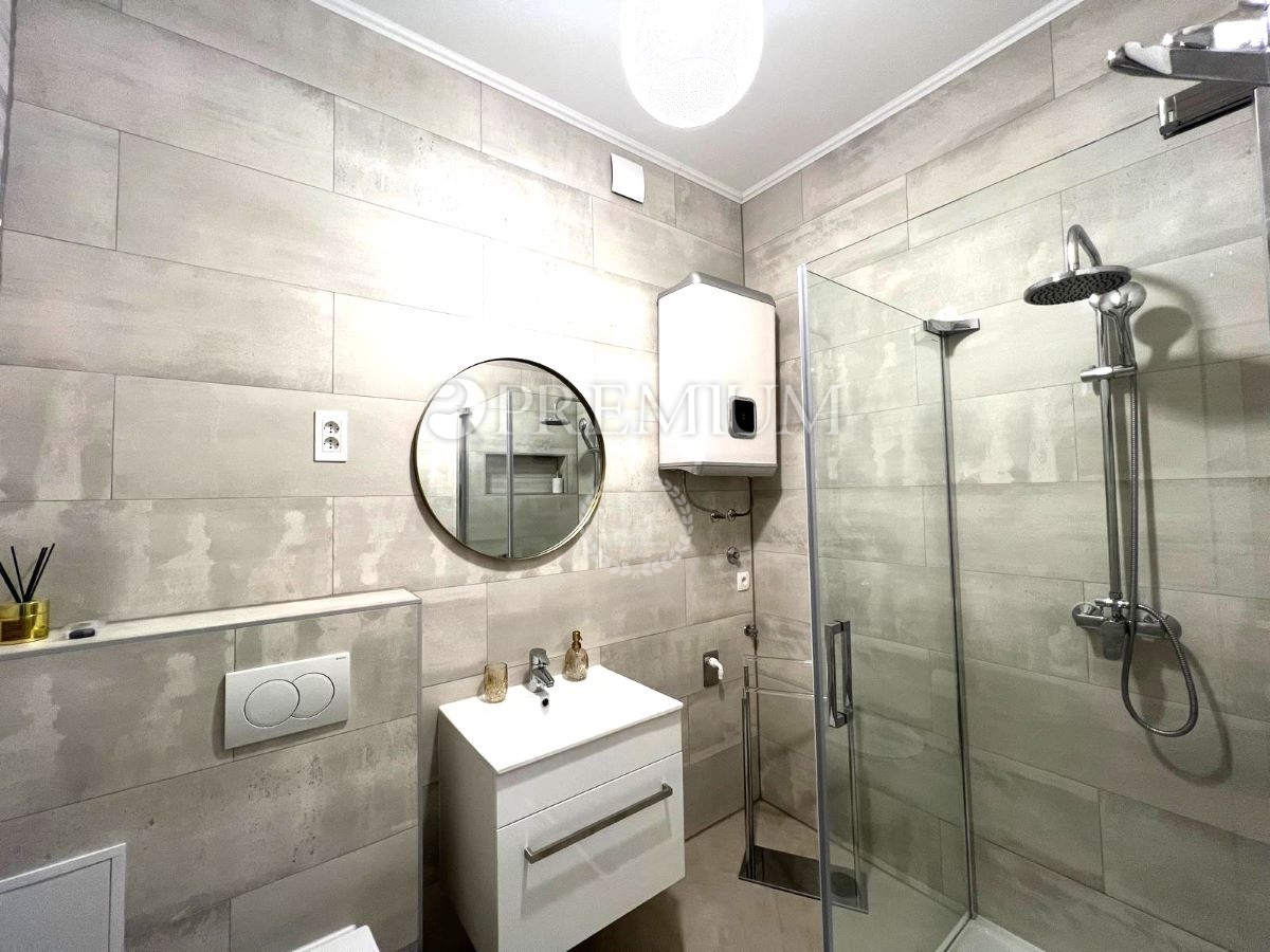 Malinska, stanovanje z vrtom, blizu morja!