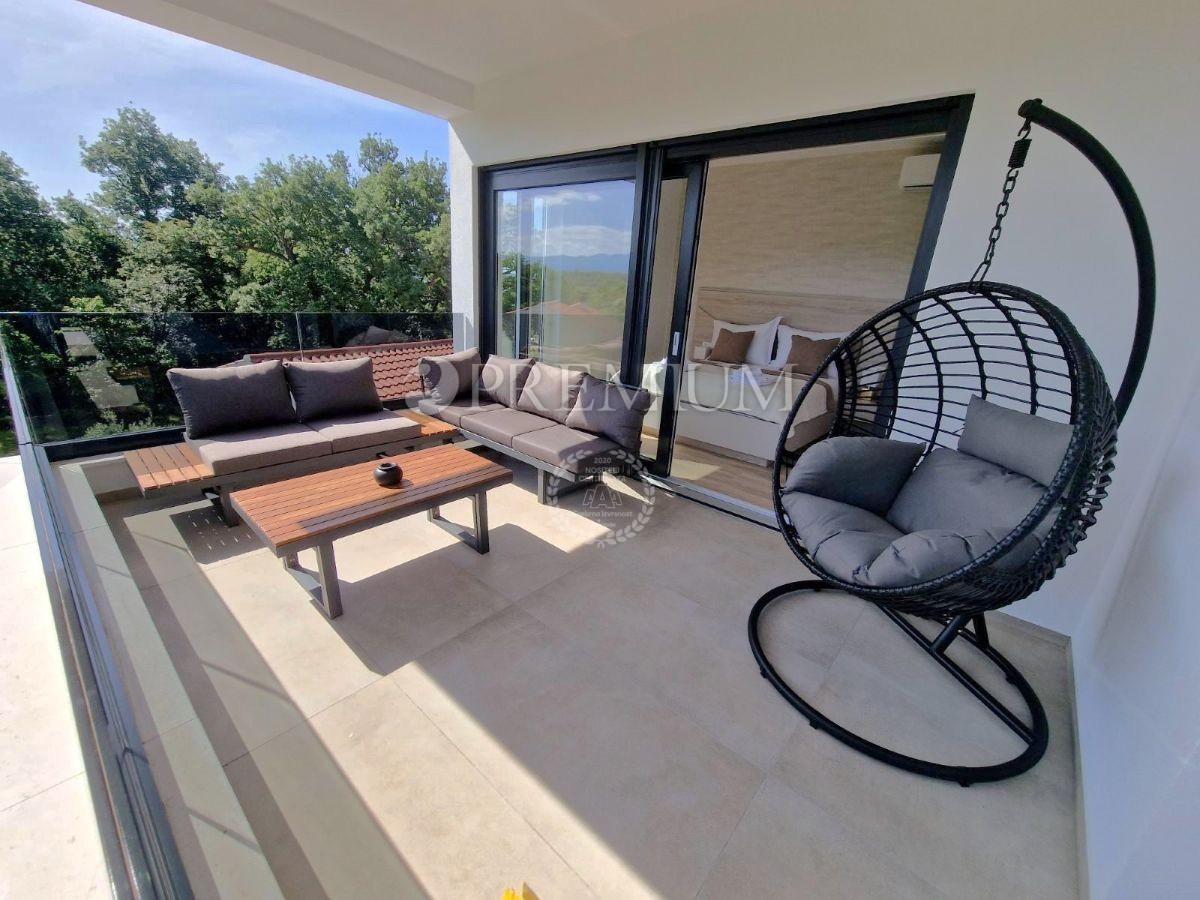 Omišalj, ekskluzivna novogradnja z bazenom!