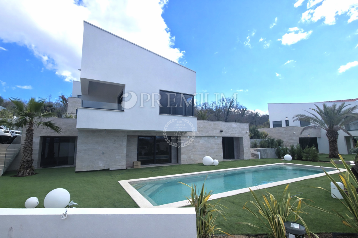 Malinska, luksuzna hiša s pogledom na morje!