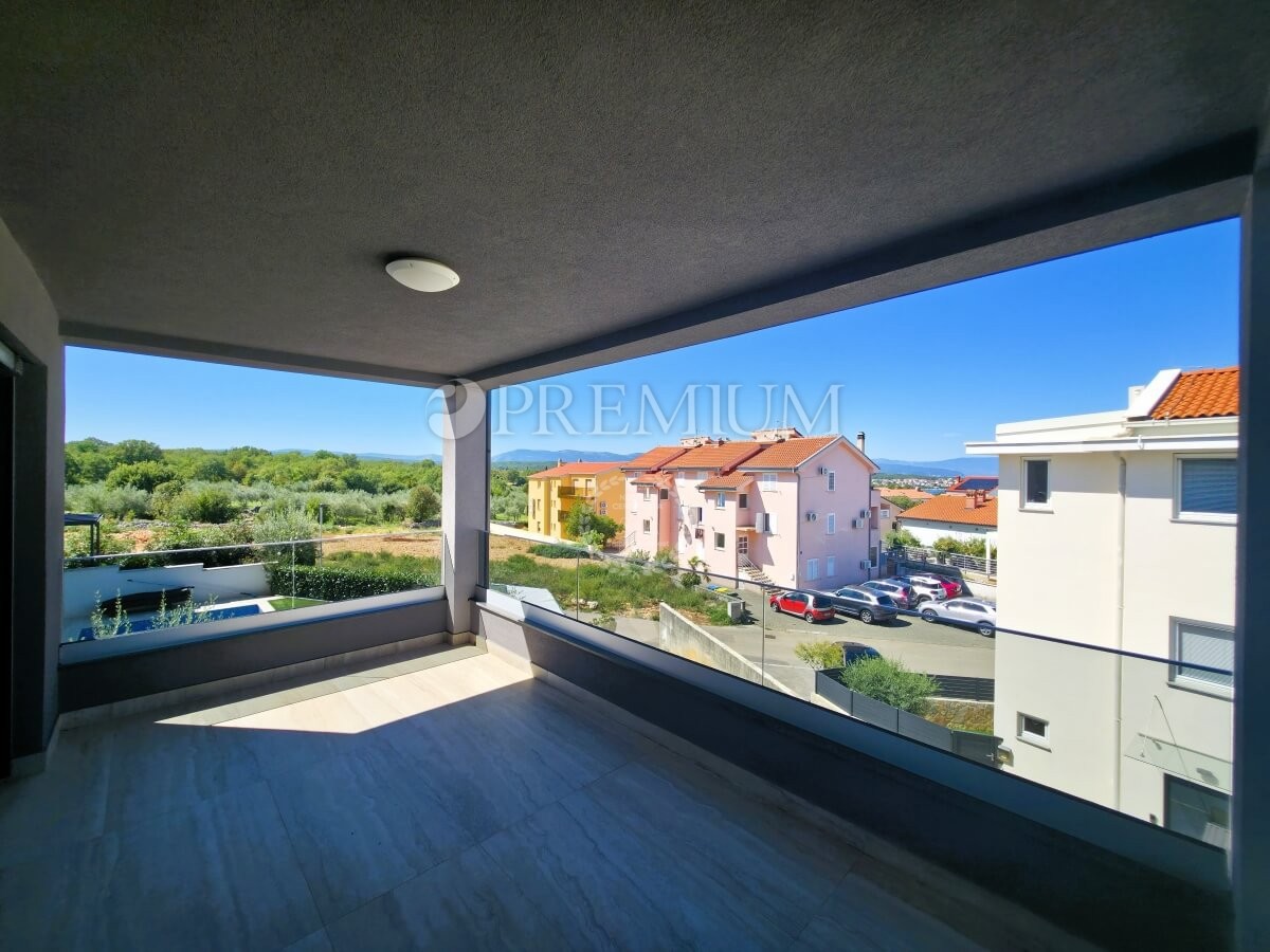 Malinska, apartma v novi stavbi s pogledom na morje!
