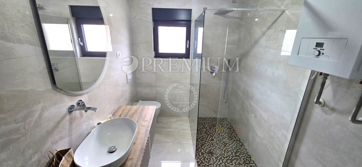 Malinska, apartma v novi stavbi s pogledom na morje!