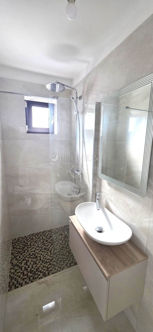 Malinska, apartma v novi stavbi s pogledom na morje!