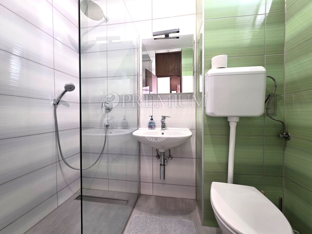 Njivice, stanovanje blizu morja na dobri lokaciji!