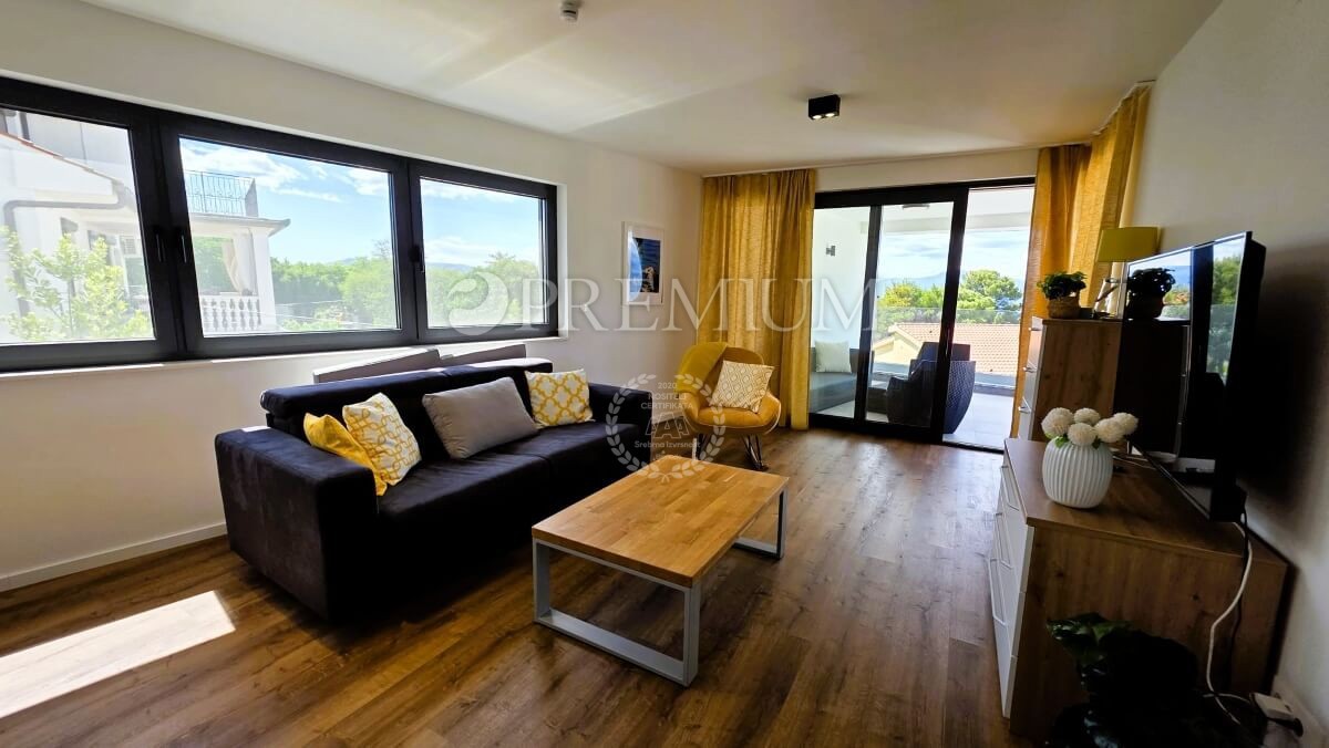 Malinska,  opremljen Penthouse s pogledom na morje!