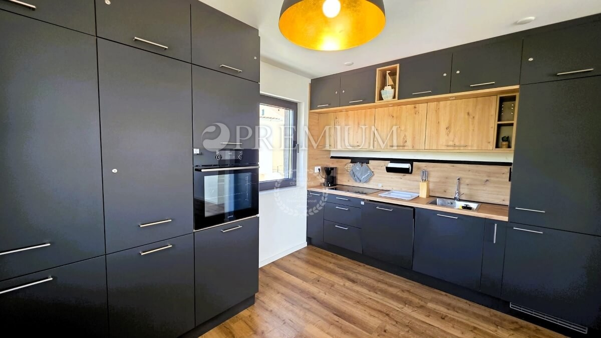 Malinska,  opremljen Penthouse s pogledom na morje!