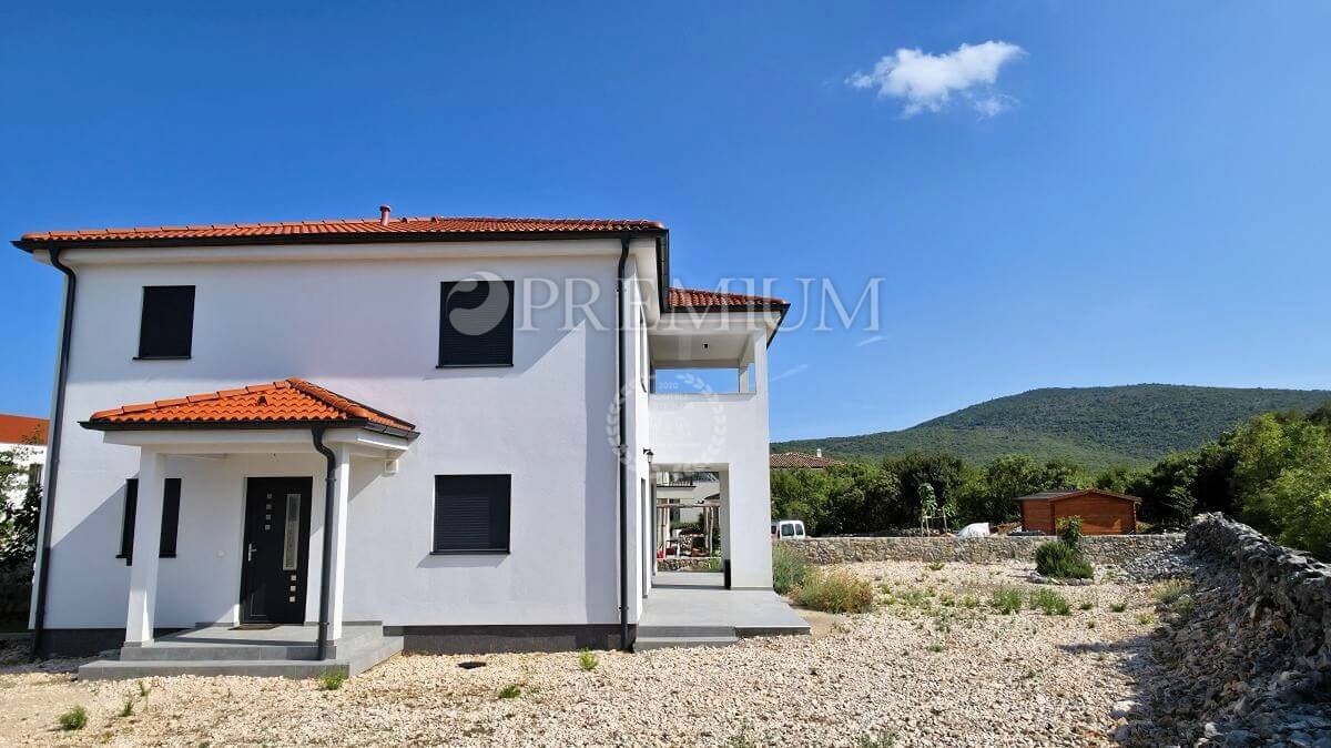 Vrbnik, nova hiša na mirni lokaciji s pogledom na morje
