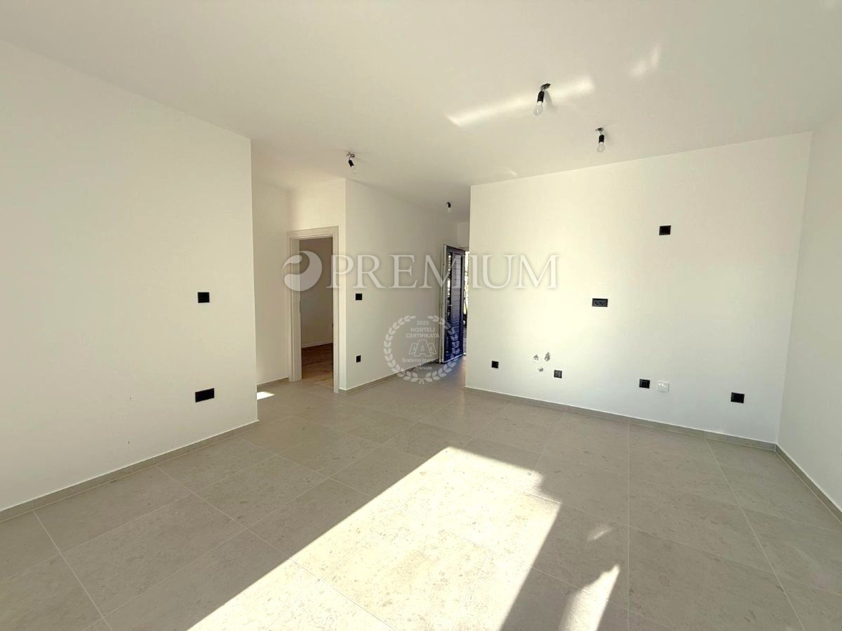 Čižići, novogradnja, apartma v pritličju!