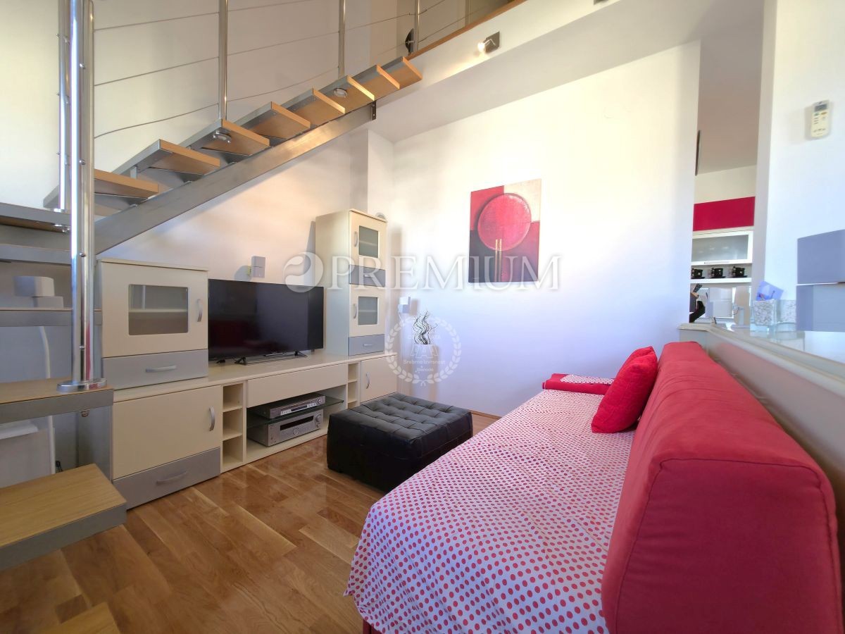 Malinska, apartma z razgledom na morje v bližini centra!