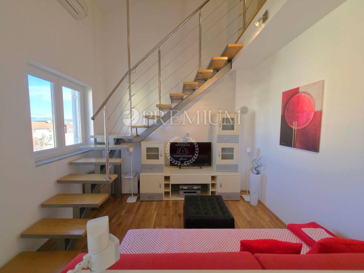 Malinska, apartma z razgledom na morje v bližini centra!