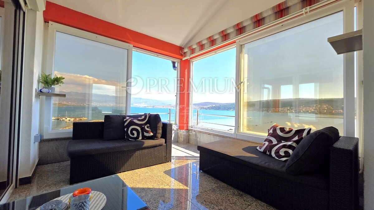 Otok Krk, Uvala Soline apartma prva vrsta ob morju!