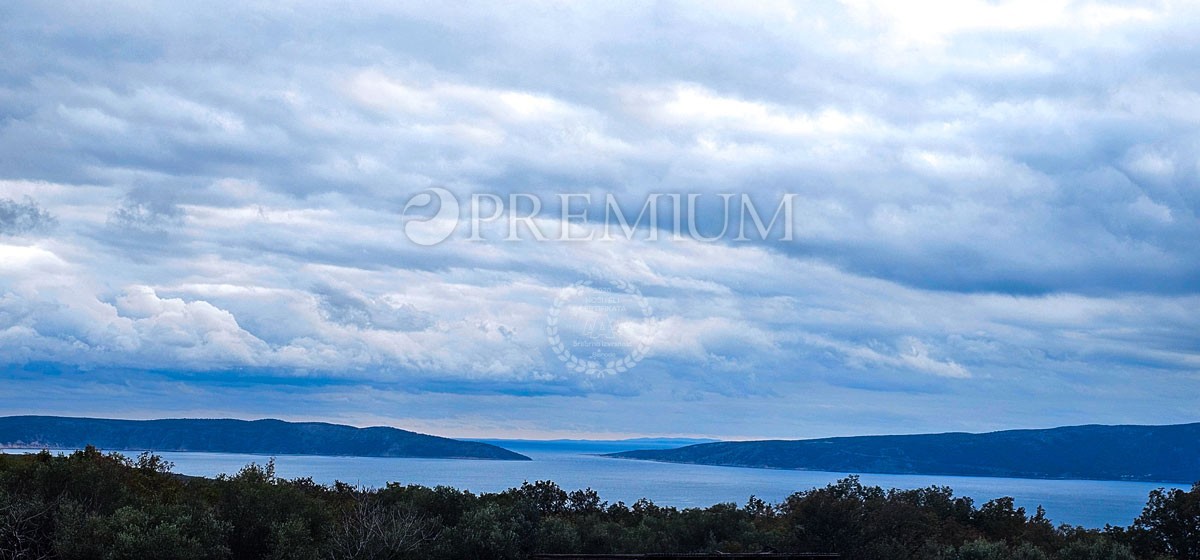 Okolica Krka, prodaja rustikalne hiše na mirni lokaciji!