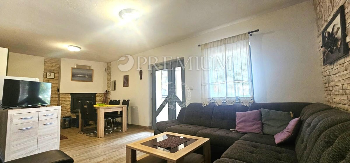 Čižići, pritlični apartma, 450 m od plaže!