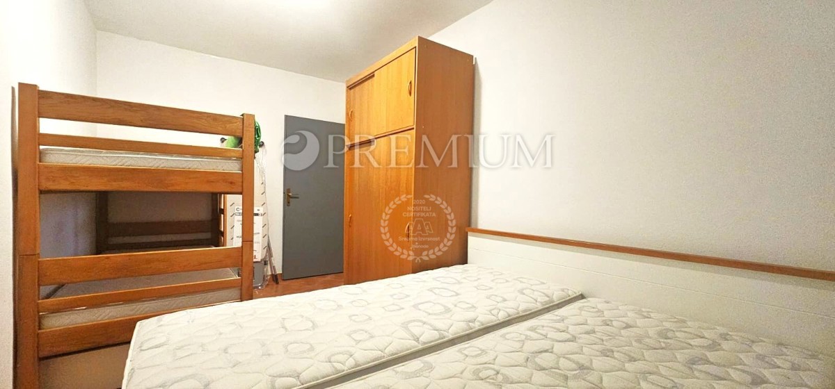 Čižići, pritlični apartma, 450 m od plaže!