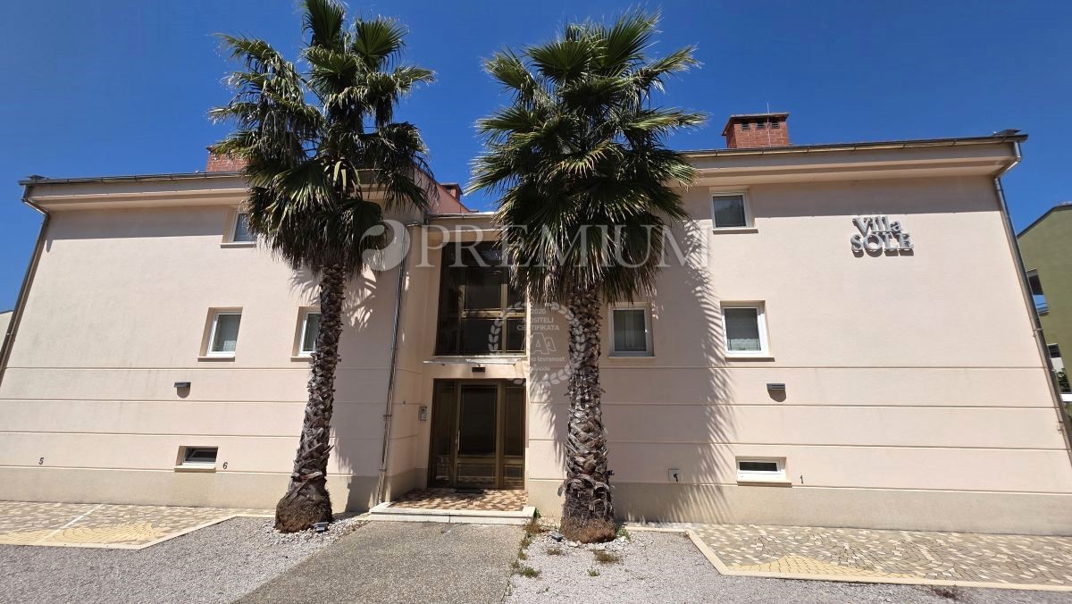 Soline, apartma, le 100 metrov od morja!