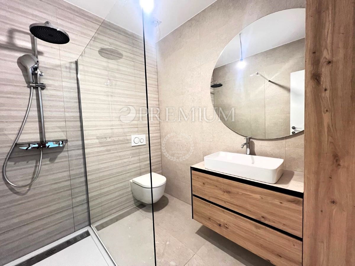 Malinska, nova hiša, 152m², z bazenom in pogledom na morje  