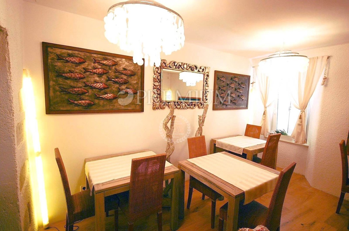 Krk, obnovljen rustikalni hotel v obratovanju, blizu morja!