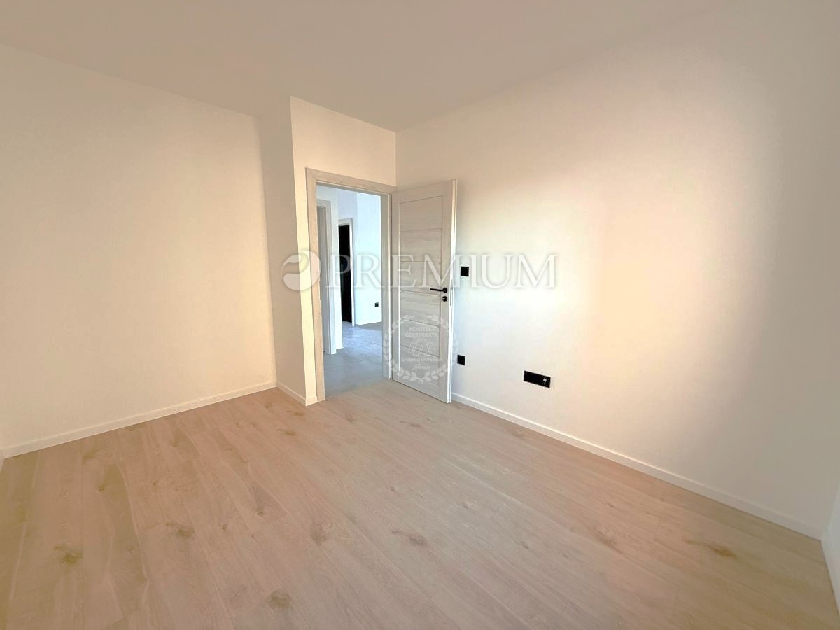 Čižići, apartma v pritličju z vrtom!