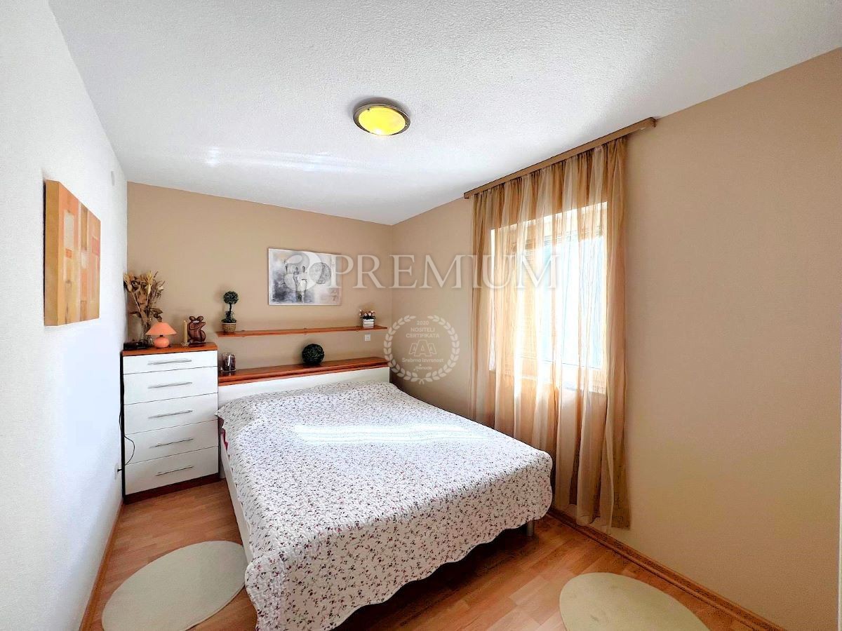 Malinska, apartma s pogledom na morje naprodaj!