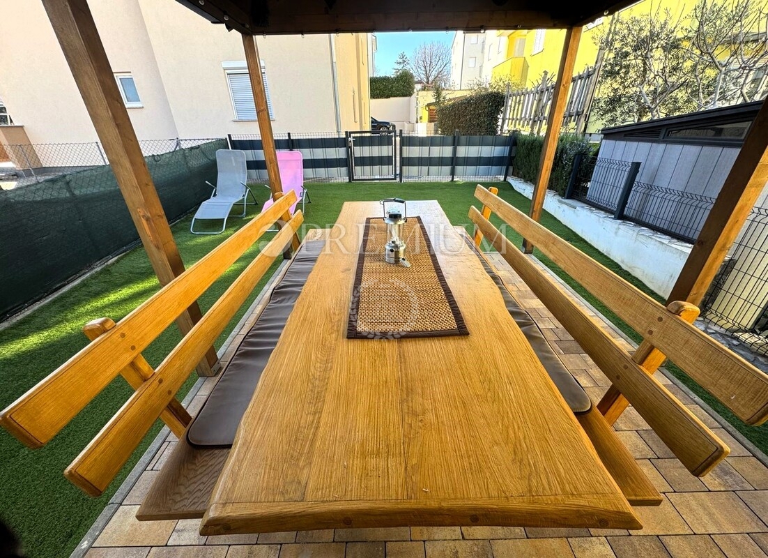 Čižići, apartma z vrtom in pogledom na morje!