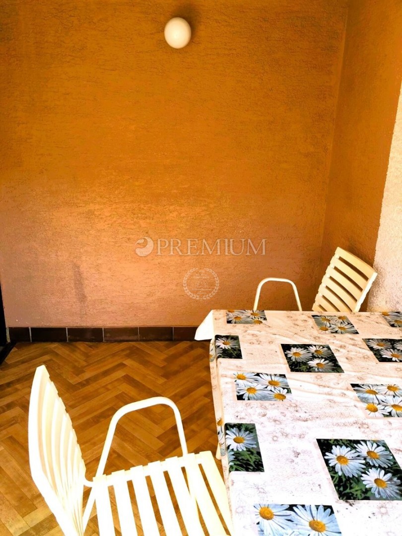 Malinska, apartma na atraktivni lokaciji!