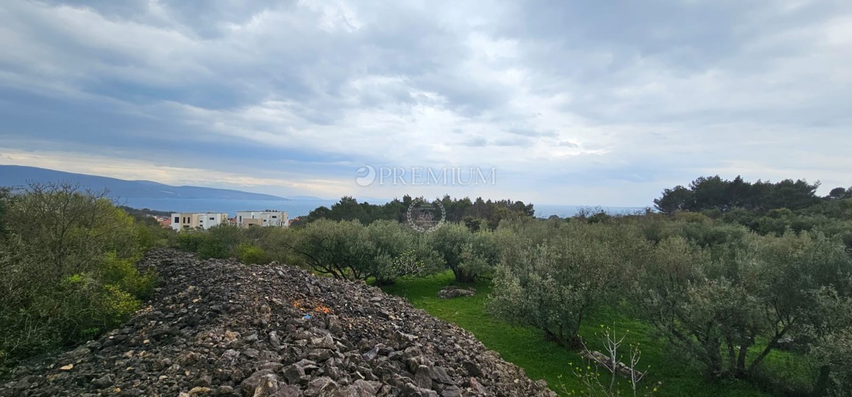 Mesto Krk, prodaja gradbenega zemljišča na mirni lokaciji!