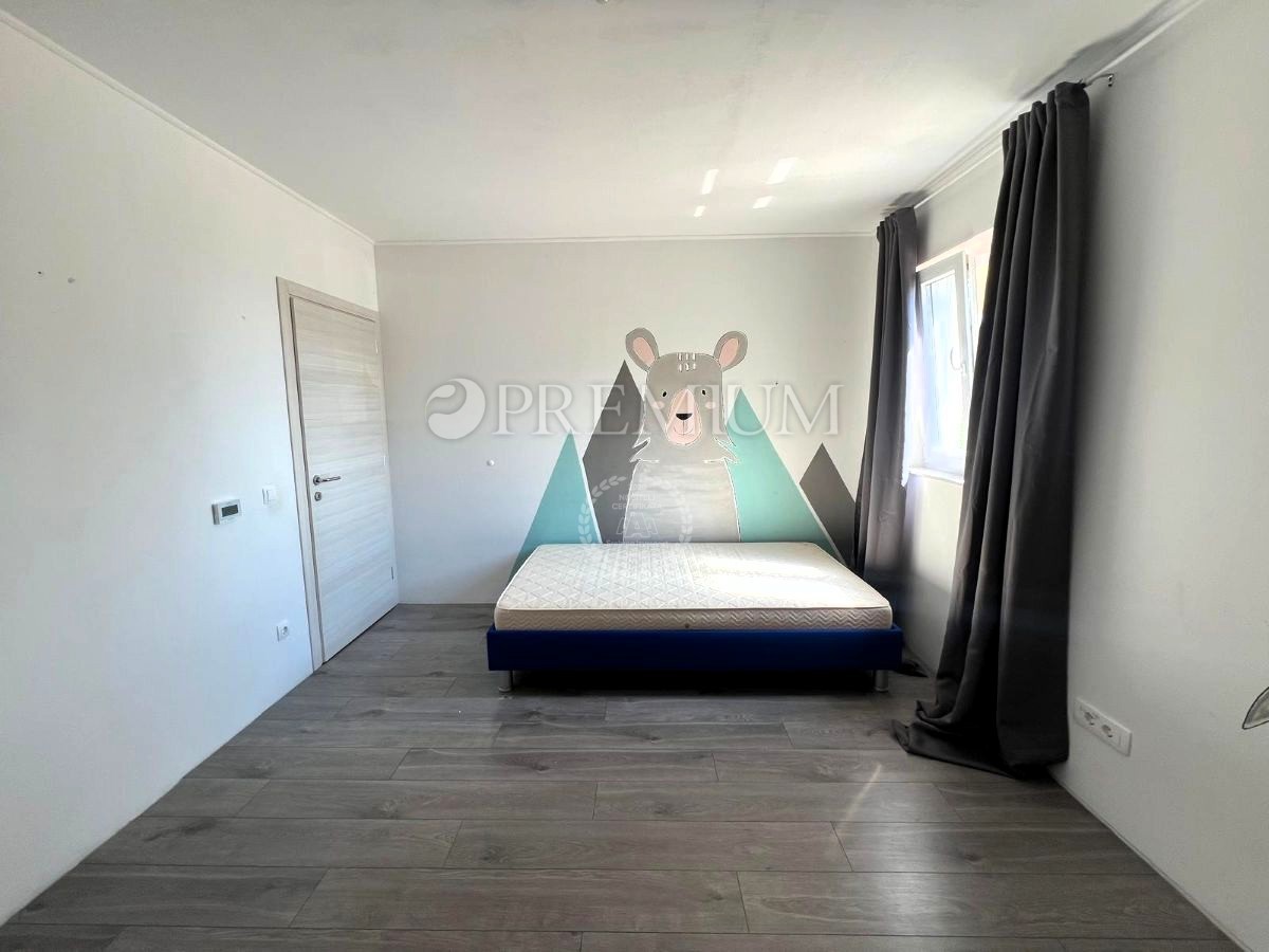 Dobrinj, Kras, Prizemnica 75 m² na parceli površine 1080 m²