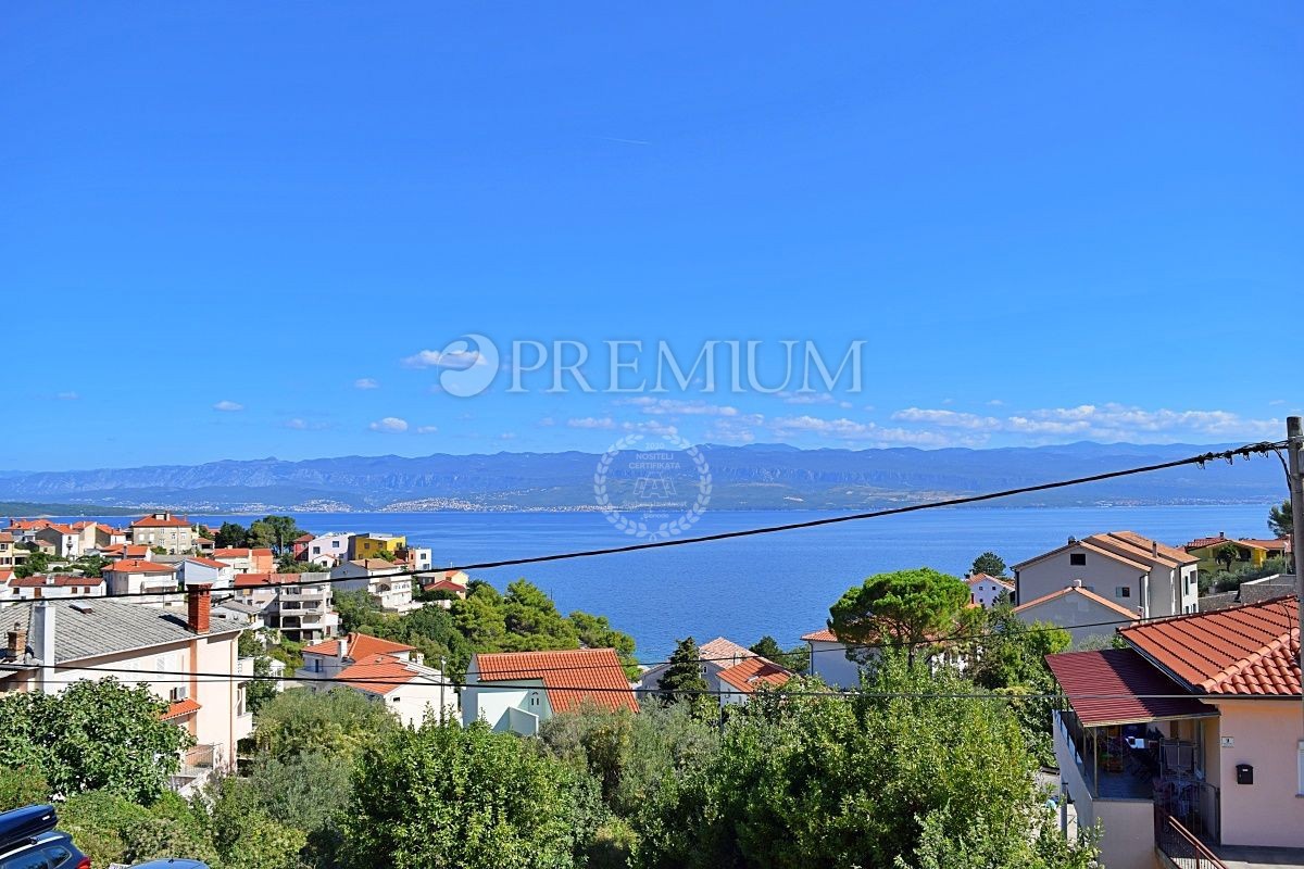 Vrbnik, zazidljivo zemljišče z razgledom na morje, 150.000 €