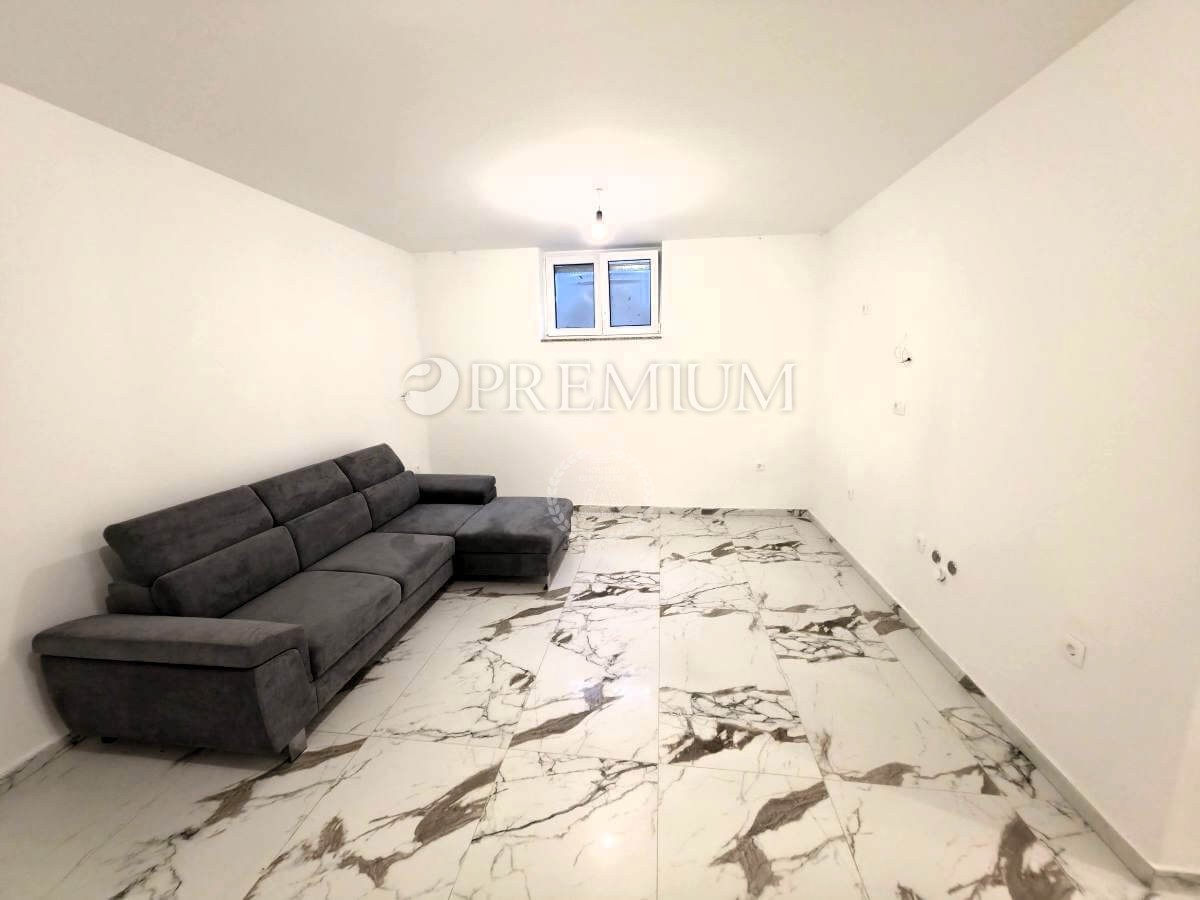 Malinska, opremljena hiša z ogrevanim bazenom!