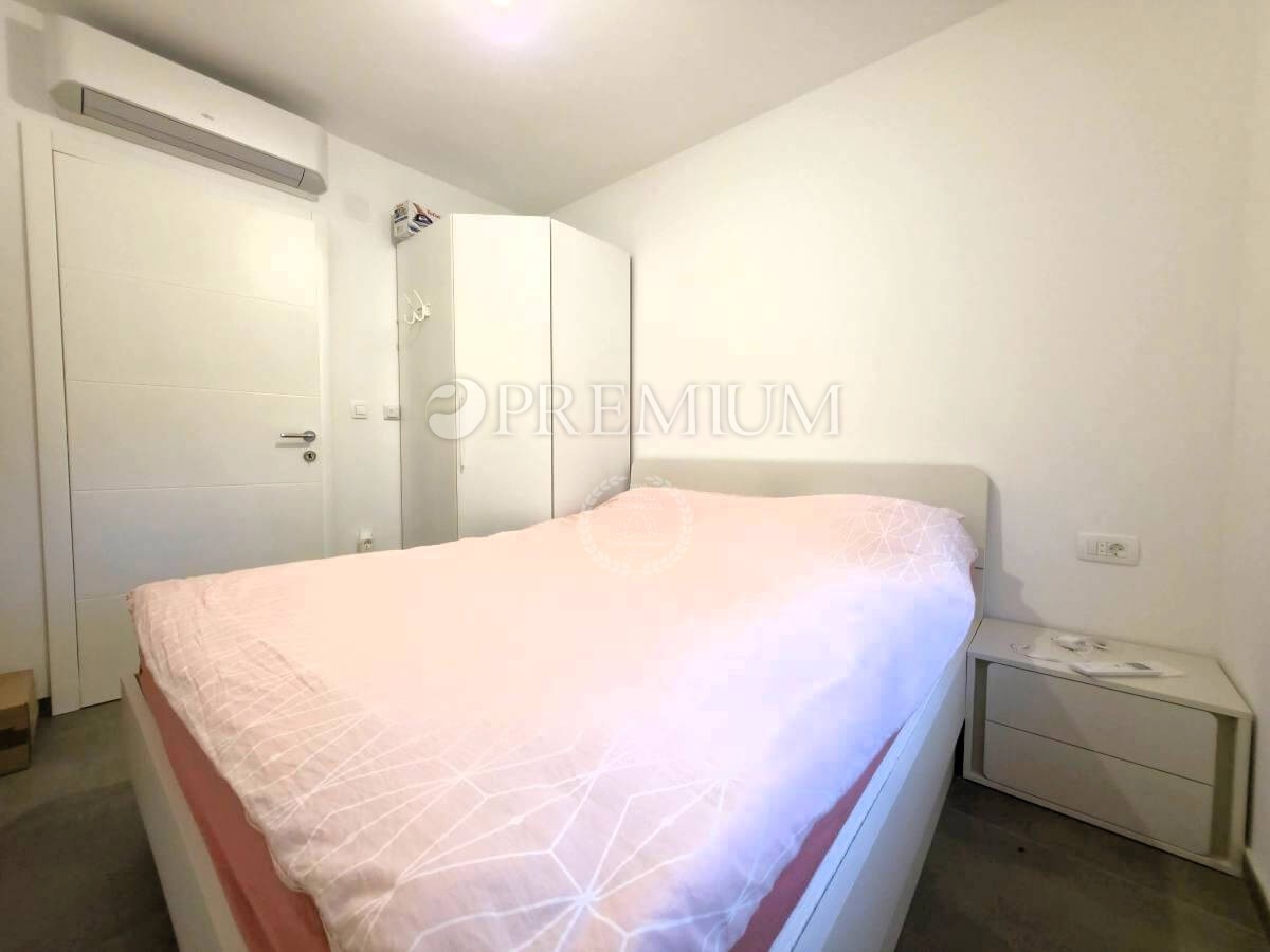 Malinska, opremljena hiša z ogrevanim bazenom!