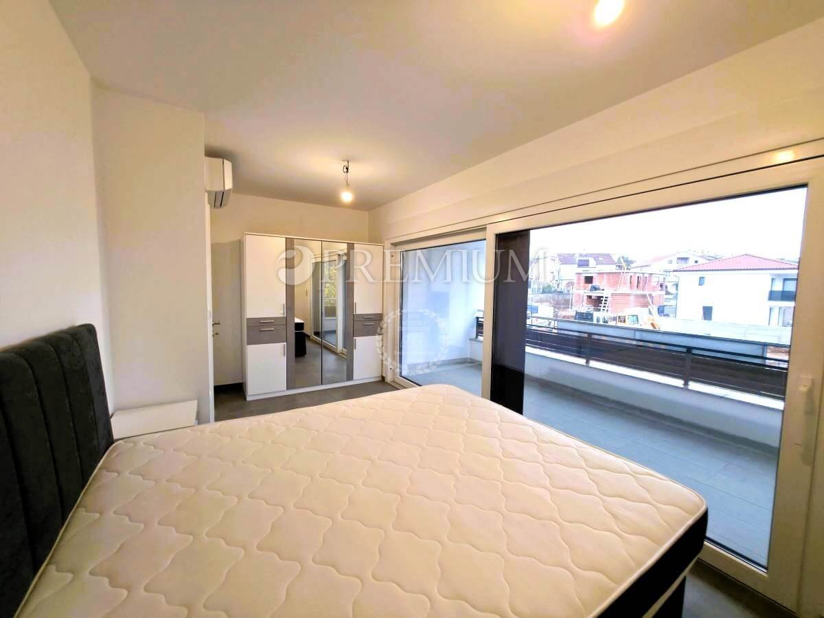 Malinska, opremljena hiša z ogrevanim bazenom!