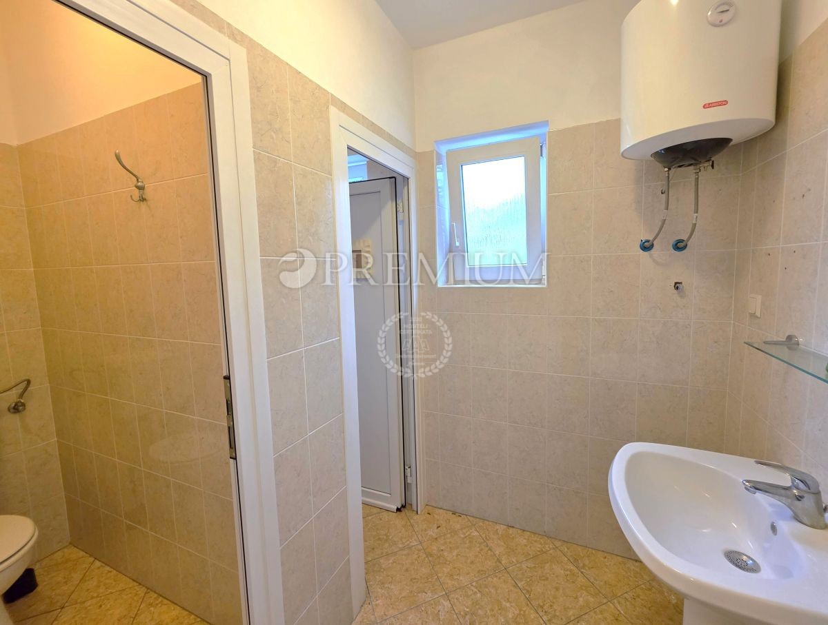 Malinska, poslovni prostor na atraktivni lokaciji!