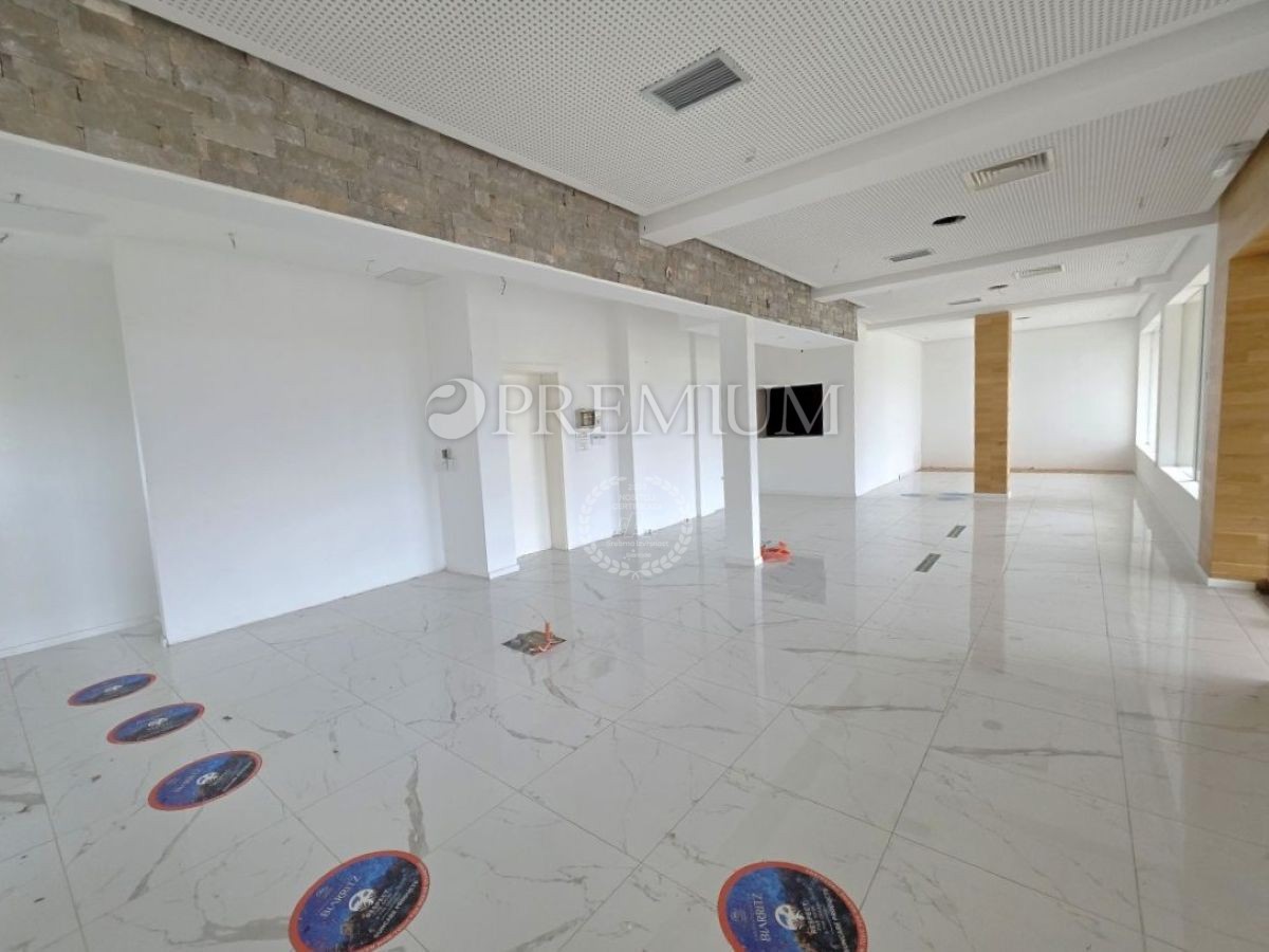 Malinska, poslovni prostor na atraktivni lokaciji!