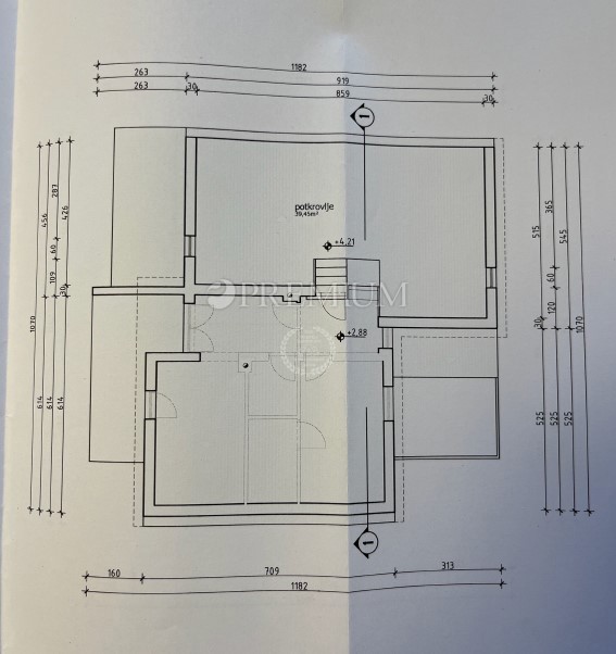 Njivice – Hiša naprodaj s pogledom na morje!