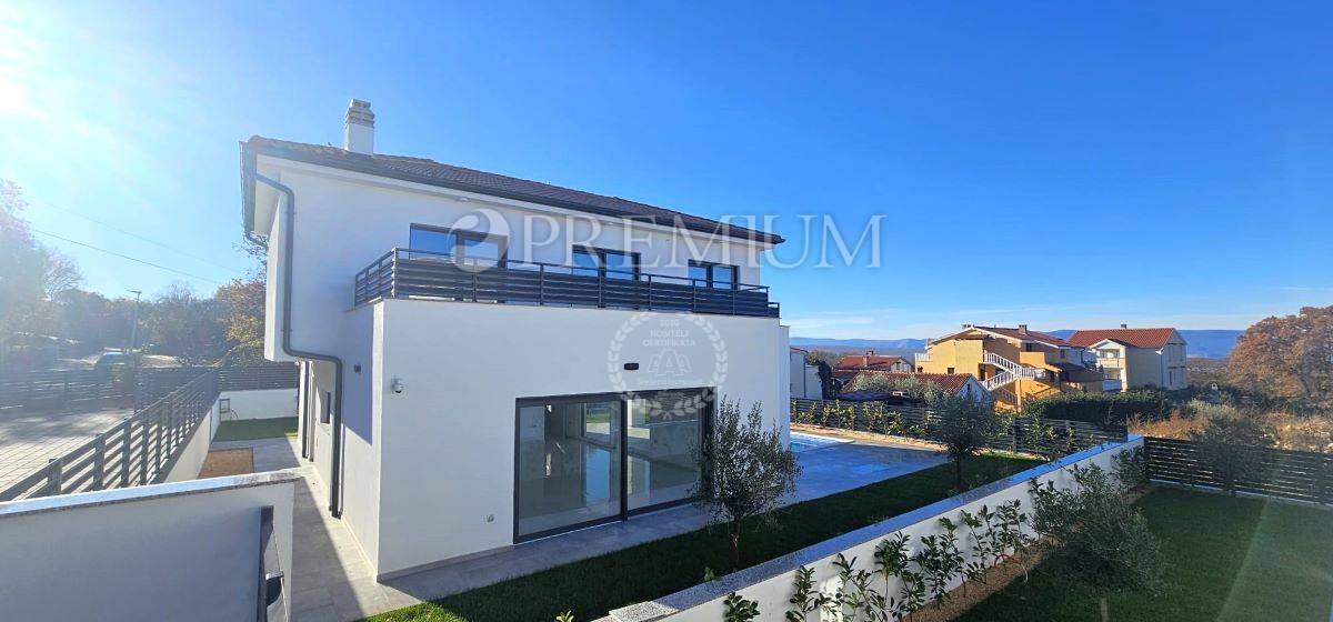 Malinska - novozgrajena, prostorna družinska hiša!