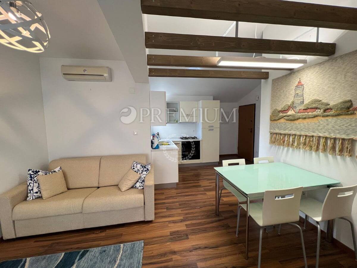 Šilo, prodaja enosobnega stanovanja, 500 m od morja!