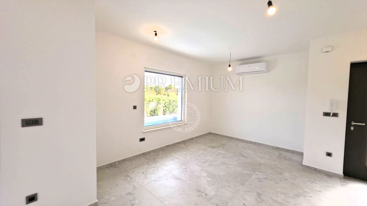 Malinska, nova hiša z modernim dizajnom!