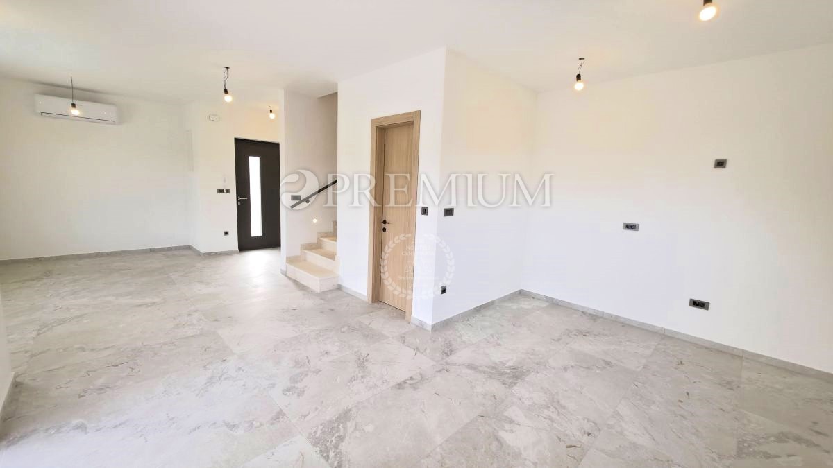 Malinska, nova hiša z modernim dizajnom!