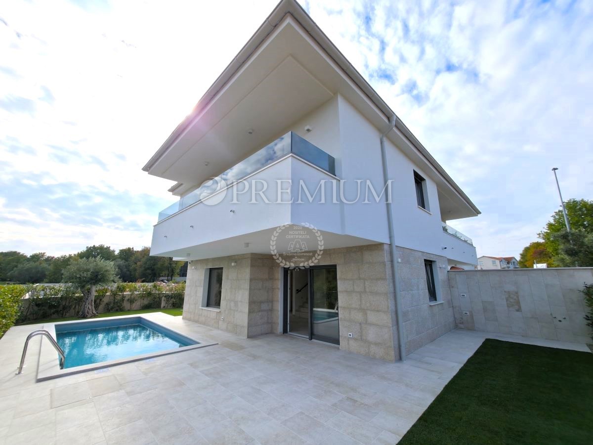 Malinska, nova hiša z modernim dizajnom!