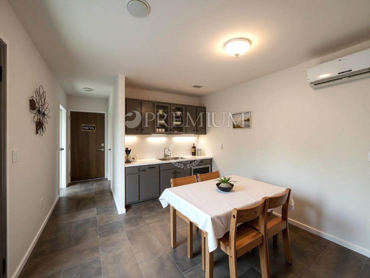 Malinska, apartma, 45 m², 140 m od plaže