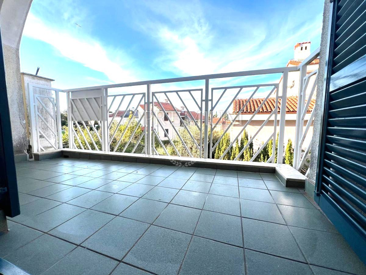 Malinska, apartma, 45 m², 140 m od plaže