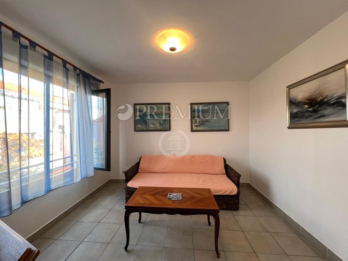 Malinska, apartma, 45 m², 140 m od plaže