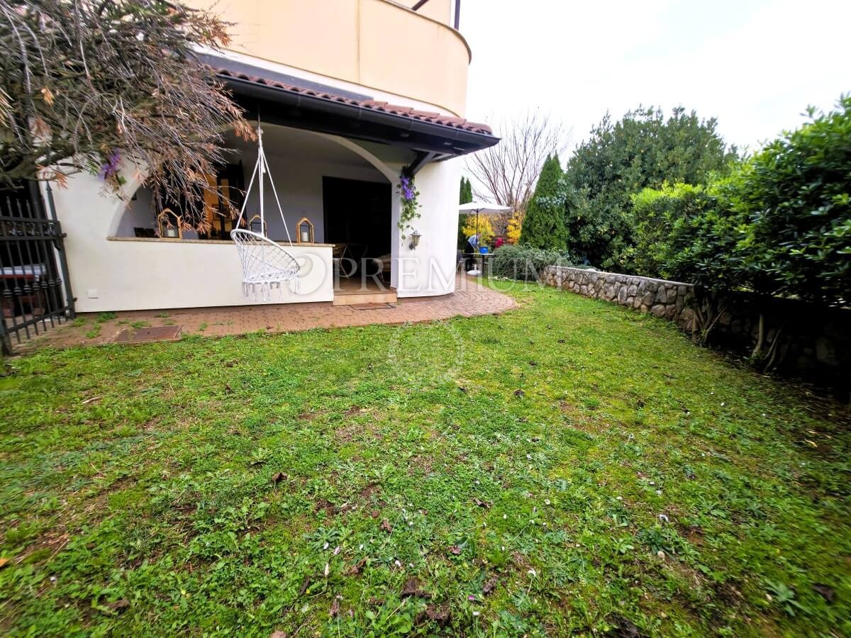 Malinska, opremljeno stanovanje v pritličju!