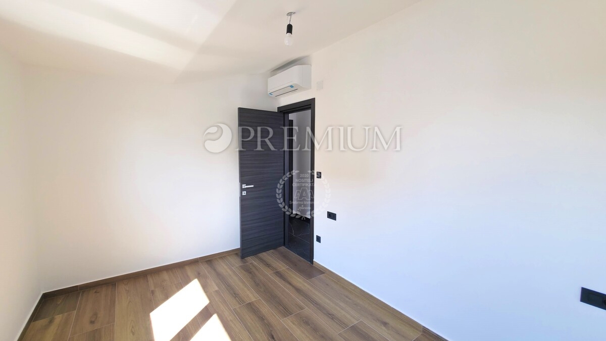 Krk, penthouse s pogledom na morje, novogradnja!