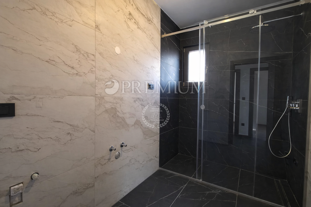 Krk, penthouse s pogledom na morje, novogradnja!