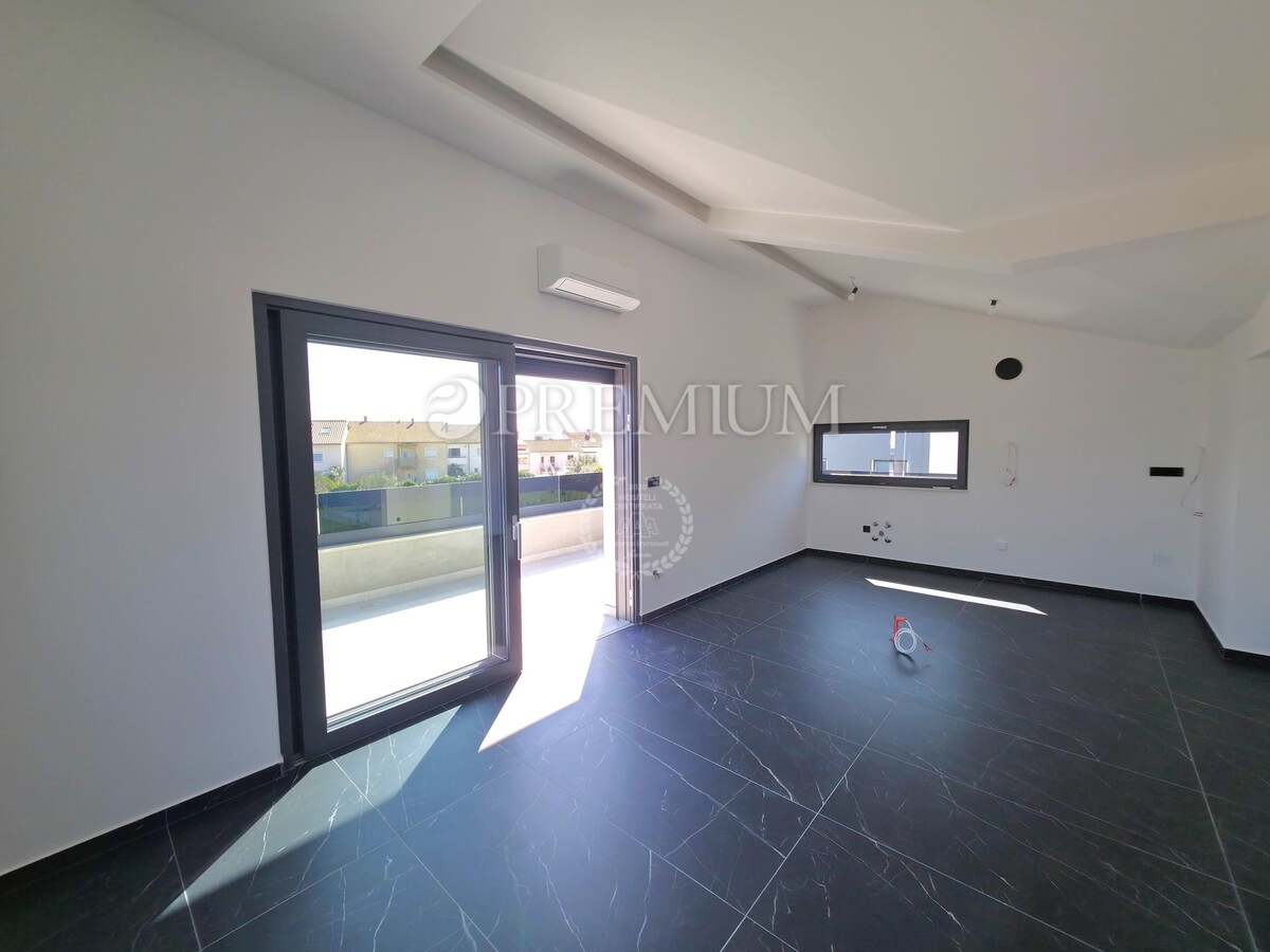 Krk, penthouse s pogledom na morje, novogradnja!