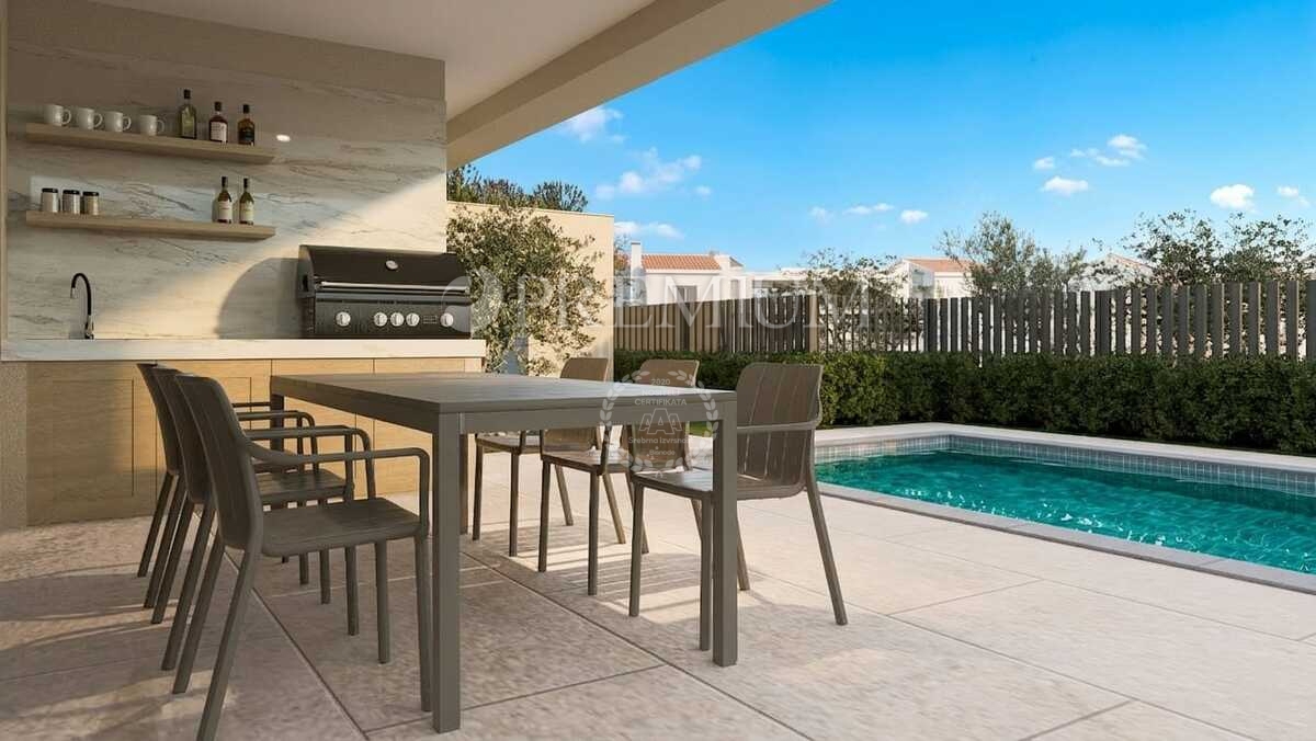 Malinska, hiša z bazenom in pogledom na morje, novogradnja!